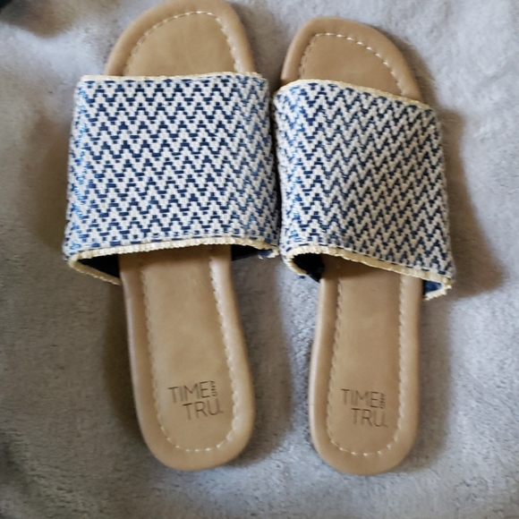 Time and Tru Shoes - Sandals size 6